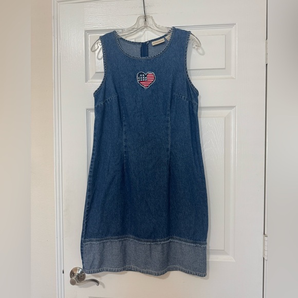 Expressions Dresses & Skirts - Expressions S/L Denim Dress Y2K Cotton Patriotic Heart Flag Americana Size 10